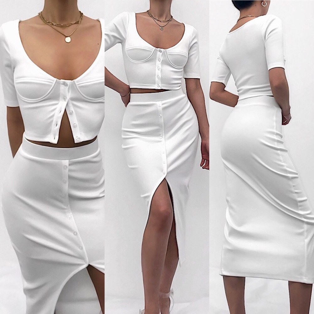 NEW🔥 Nude Ribbed Knit Underwired Two Piece Set💛✨